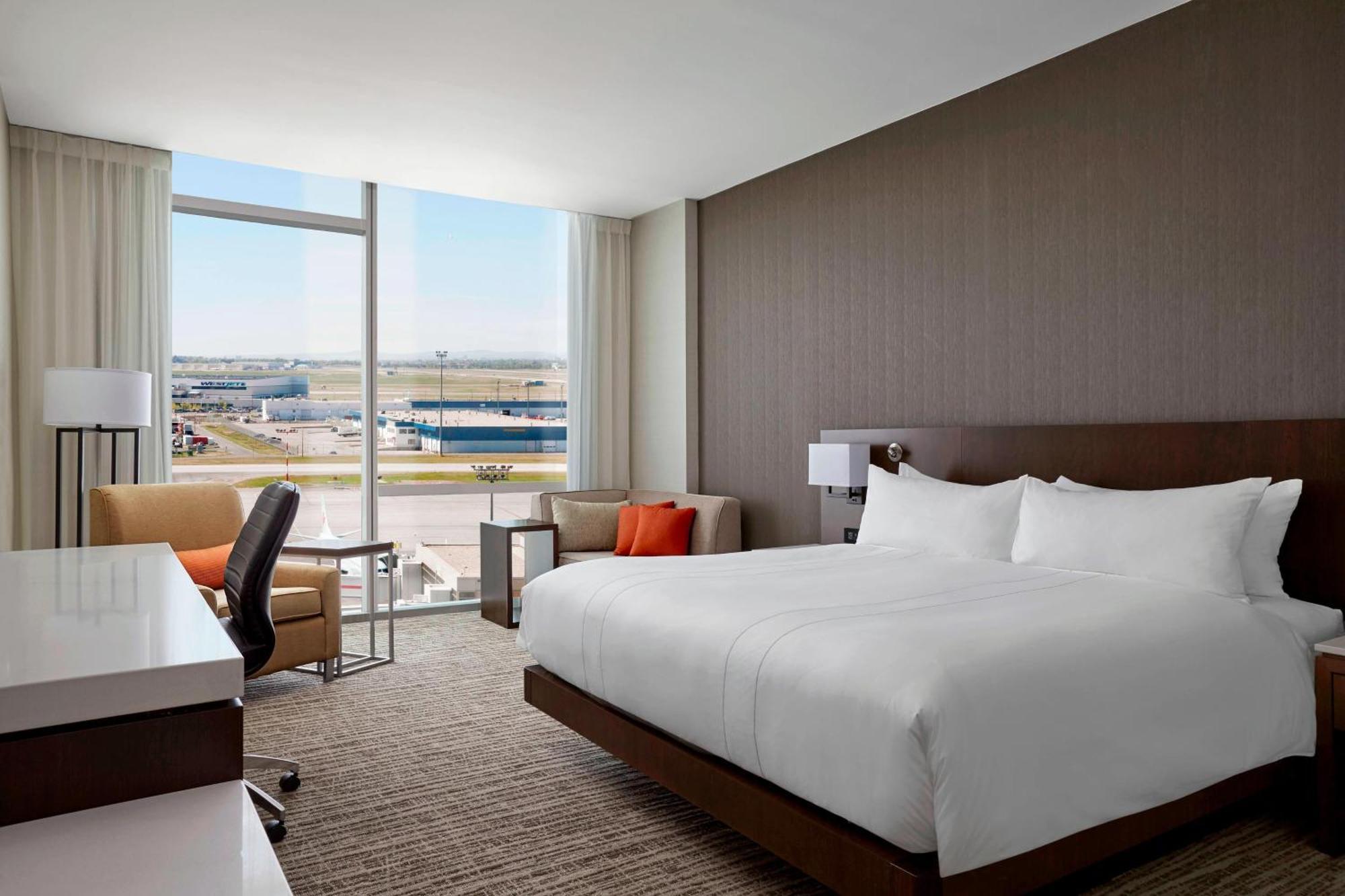 Calgary Airport Marriott In-Terminal Hotel Экстерьер фото